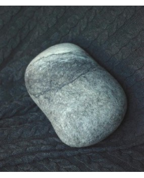 Подушка-камень серая